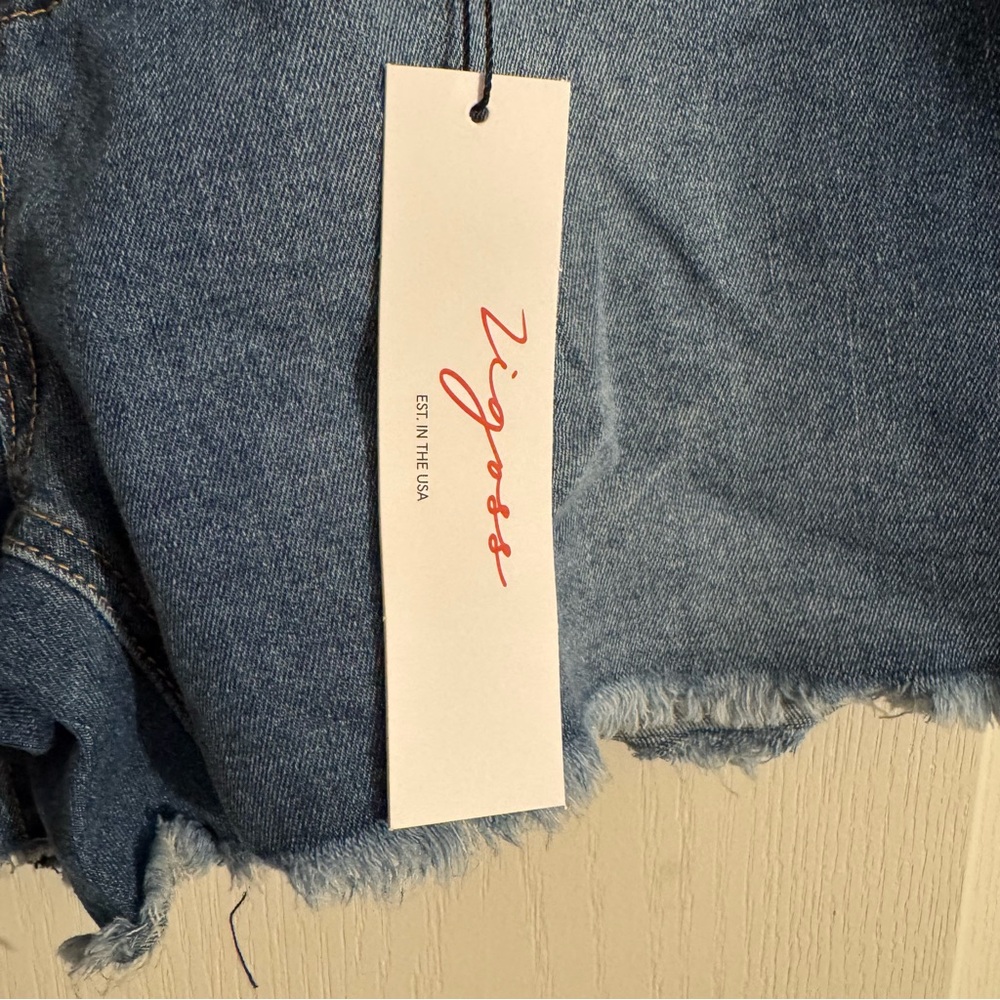 Vigoss Studded Blue Jean Shorts - Picture 4 of 5